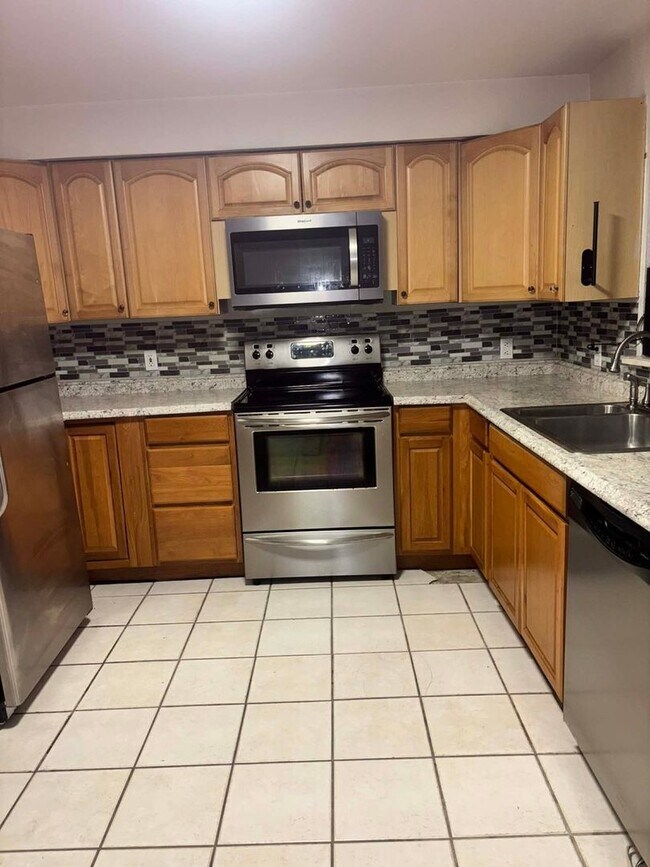 Foto del edificio - 803 9th Ave NW