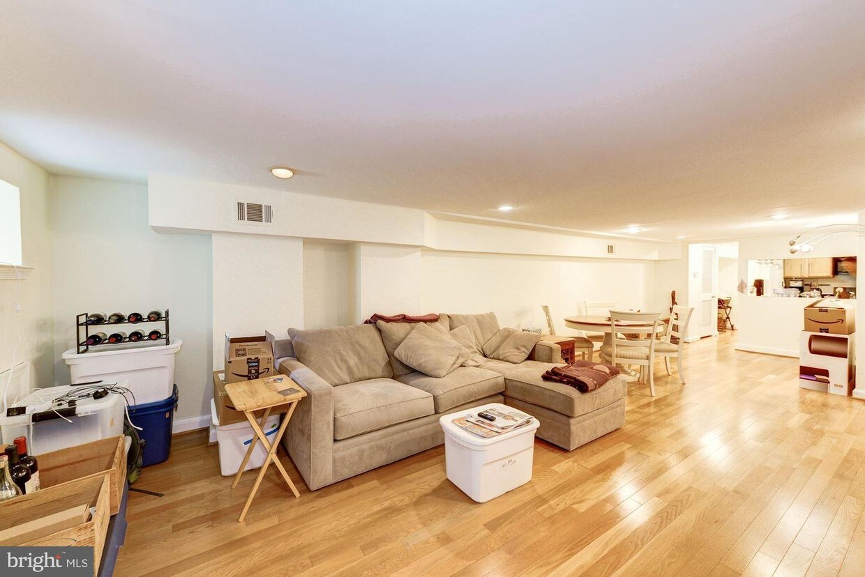 1350 Kenyon St NW Unit B, Washington, DC 20010 Apartment for Rent in Washington, DC