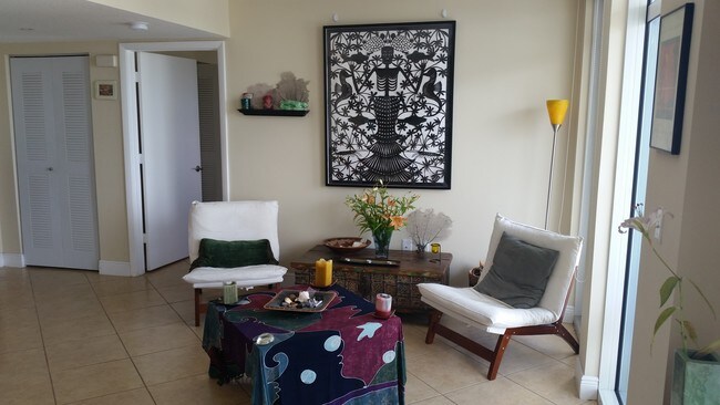 Foto del edificio - 7600 Collins Ave