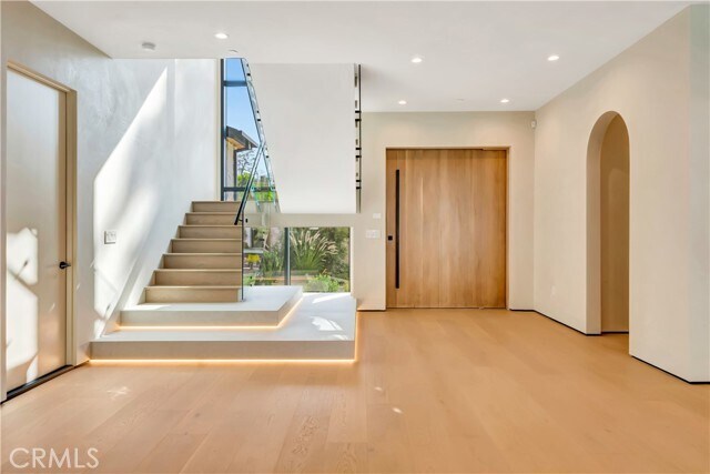 Foto del edificio - 5149 Beeman Ave