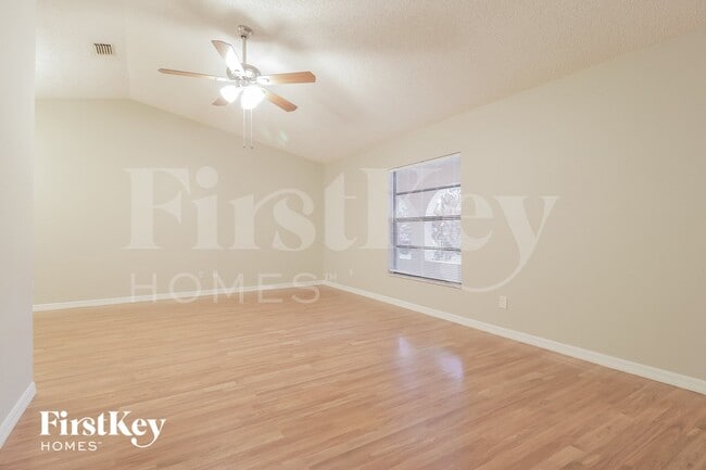 Foto del edificio - 1775 Macklin St NW