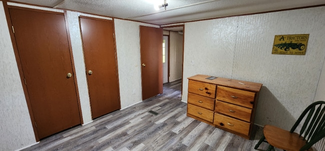 Building Photo - 90 Bud Rd