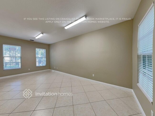 Building Photo - 716 NW 83rd Pl