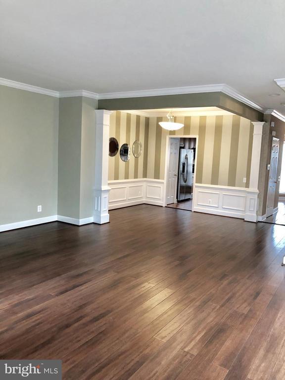 Building Photo - 2472 Terra Cotta Cir