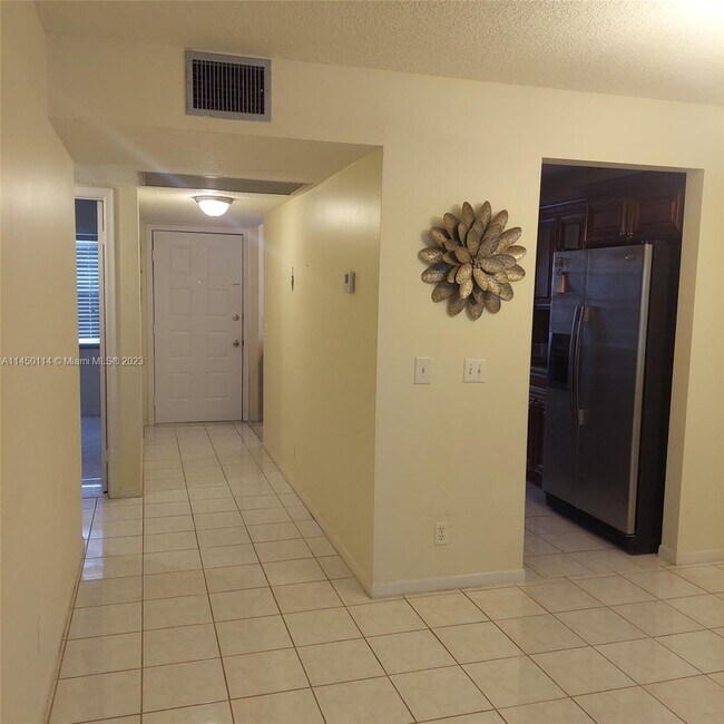 Foto del edificio - 12501 SW 14th St