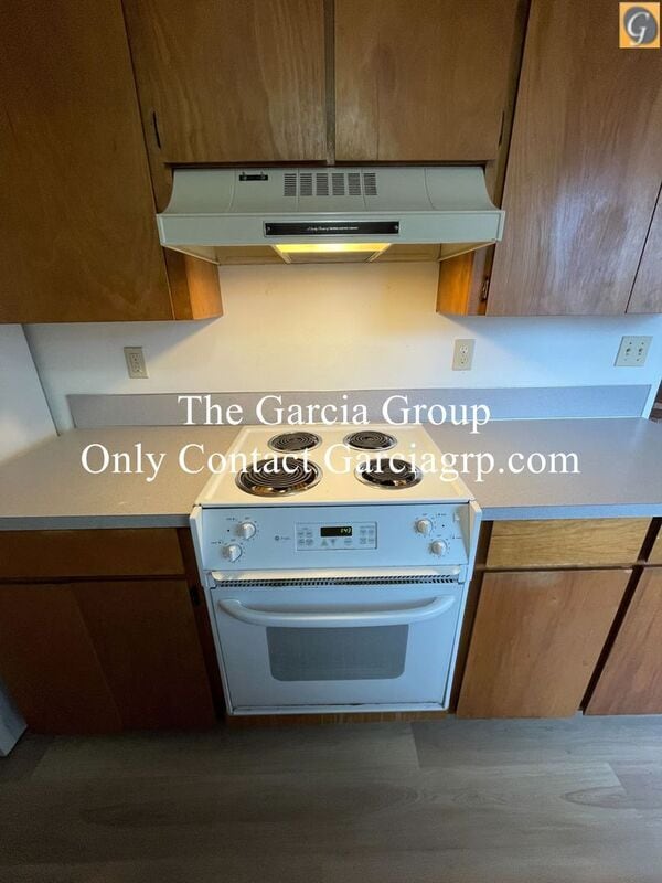 Foto del edificio - 3712 S Kelly Ave