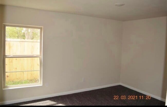 Building Photo - 4201 Kashmere St