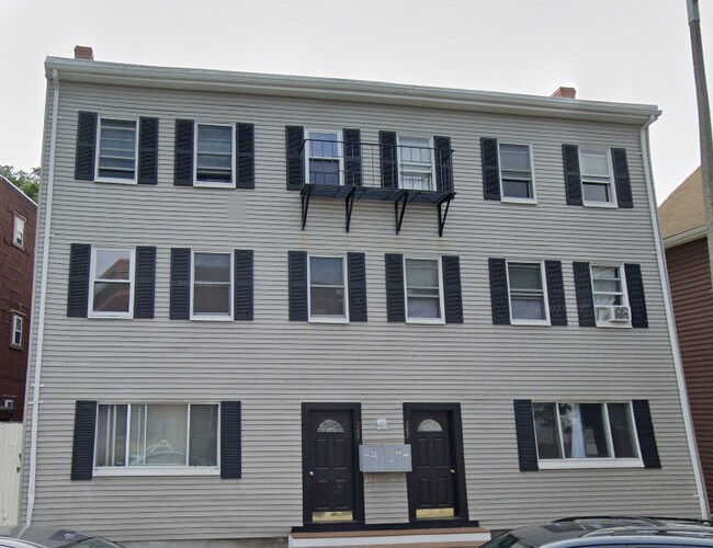 Building Photo - 249 Bennington St