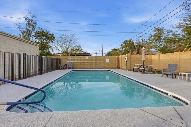 Photo - 3039 N 38th St Townhome