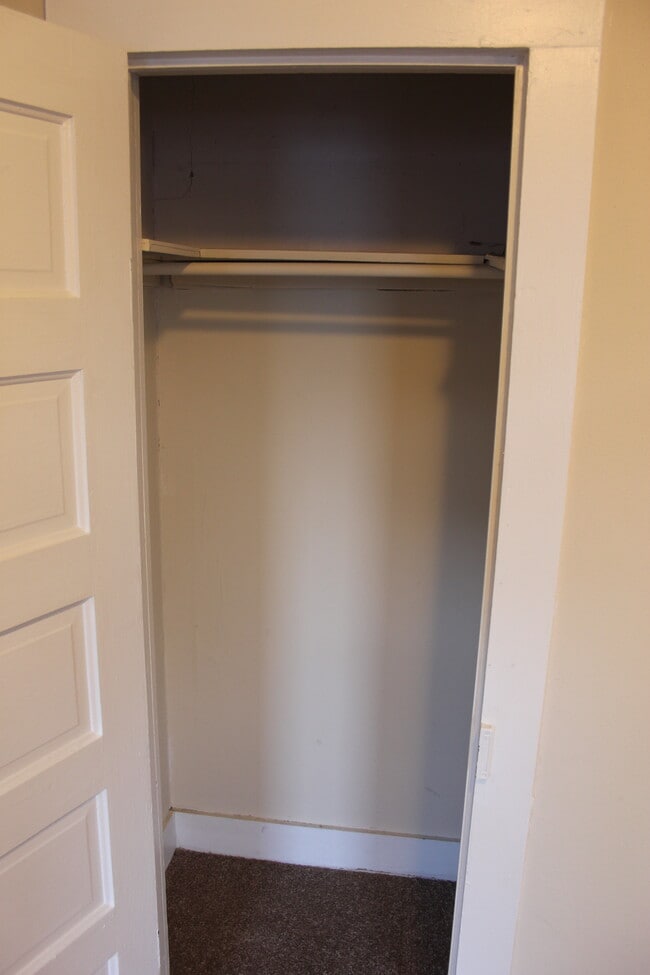 Master Bedroom Closet - 570 Fellows Ave