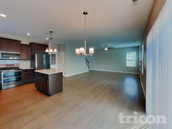 Building Photo - 81 W Lumber Ct