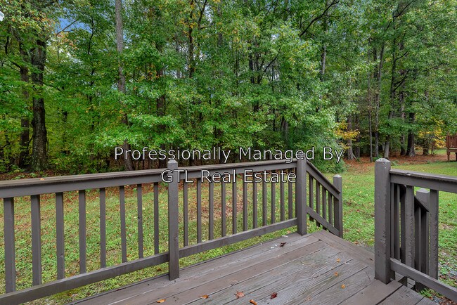 Building Photo - 6385 Emerald Pointe Cir