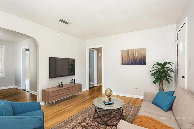Building Photo - 4728 Lexington Ave