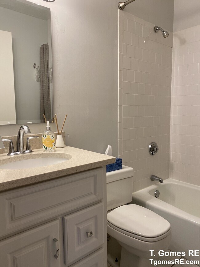 Foto del edificio - 529 Columbus Ave