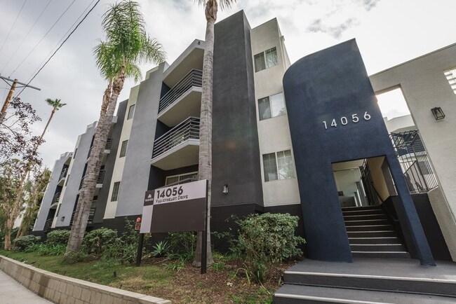 Foto del edificio - 14056 Valleyheart