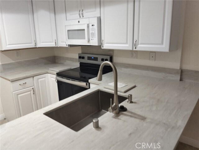 Foto del edificio - 1026 Creekside Dr