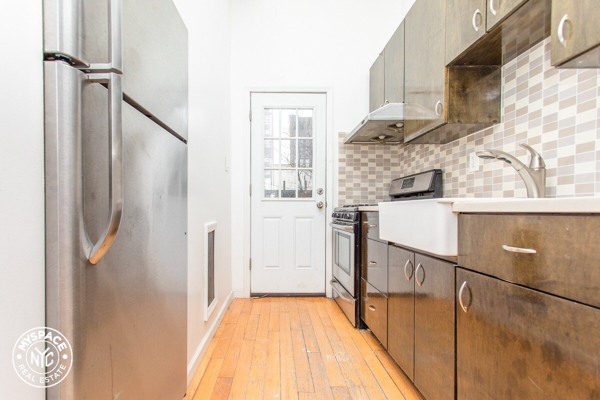 Foto principal - 99 Morgan Ave