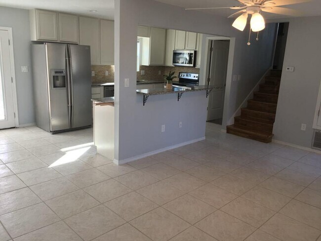Building Photo - 1221 Quail Ridge Dr