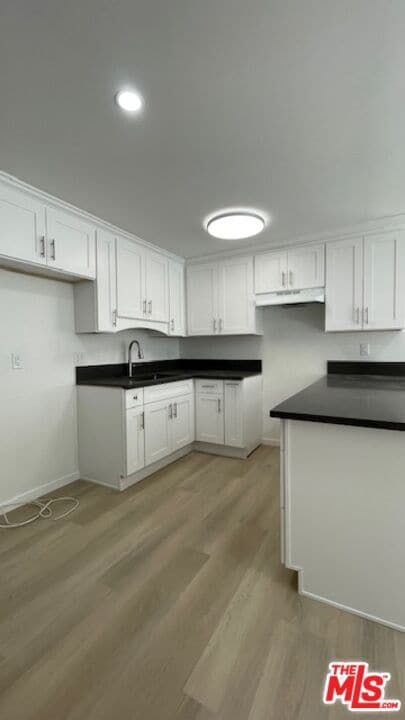 Foto del edificio - 545 S Manhattan Pl