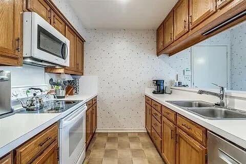 Foto del edificio - 2949 Allister St