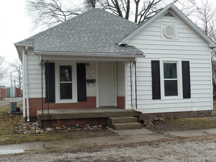 2 Bedroom Home in Clinton House Rental in Clinton, IN