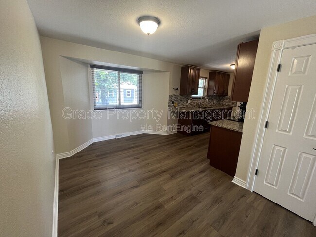 Foto del edificio - 830 S 7th Ave