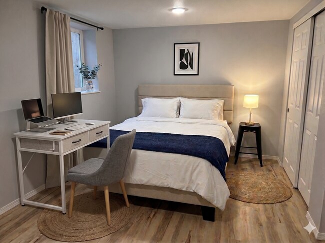 Foto del edificio - 4551 4th Ave NE