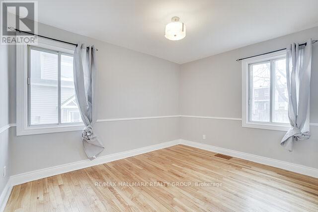 Building Photo - 354 Jean Talon St
