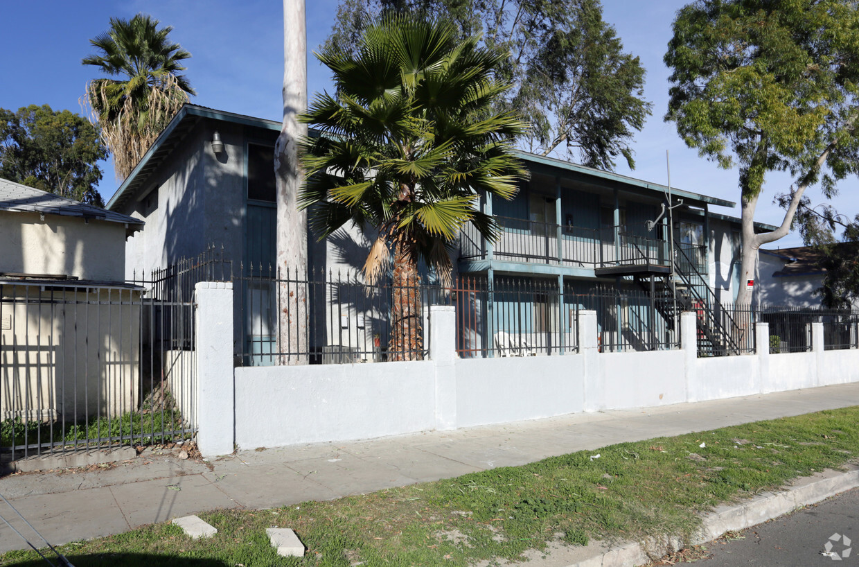 Primary Photo - Mt. Sierra Apartments