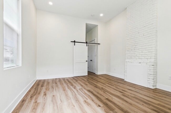 Foto del edificio - 2024 Bienville St