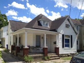 Building Photo - 424 Woodland Ave