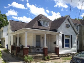 Building Photo - 424 Woodland Ave
