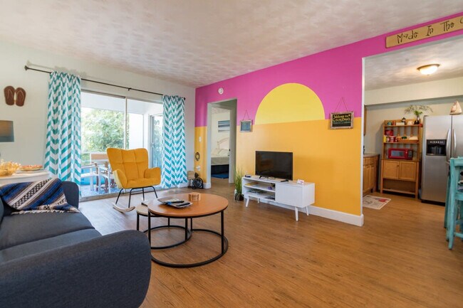 Foto del edificio - 141 California Ave