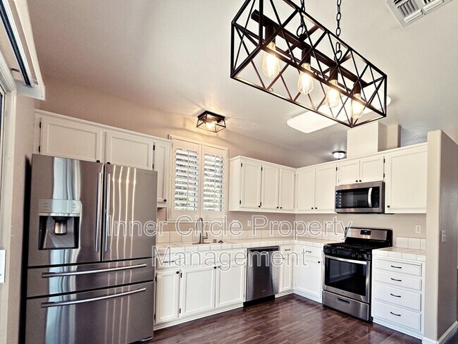 Foto del edificio - 253 Creektrail Ct