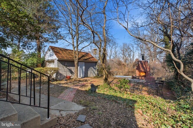 Foto del edificio - 3225 Chestnut St NE