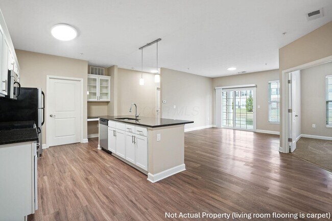 Foto del edificio - 5857 Spruce Forest Dr