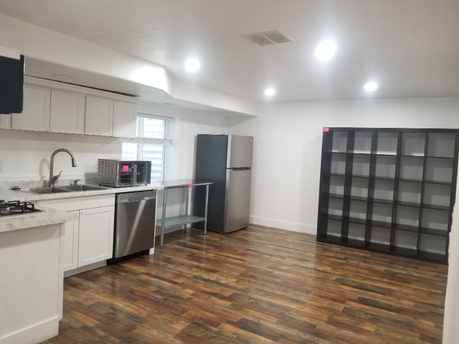 Building Photo - 148 S Copper Cyn Ln