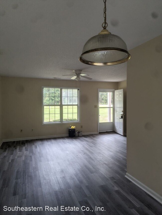 Building Photo - 2 br, 1.5 bath House - 741 NC 24/50 HWY