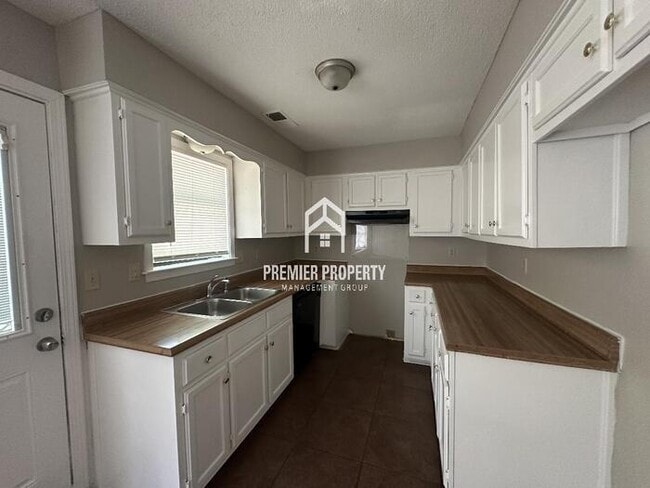 Building Photo - 5142 Bruton Ave