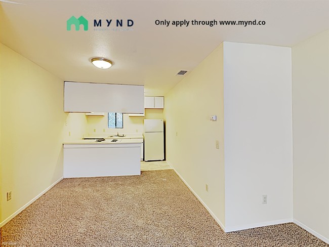 Building Photo - 7456 Sandalwood Dr