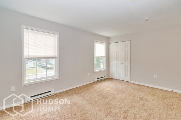 Foto del edificio - 209 Gibbons Ct