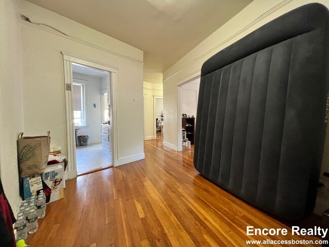 Building Photo - 66 Chiswick Rd