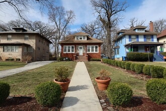 Building Photo - 9766 S Prospect Ave