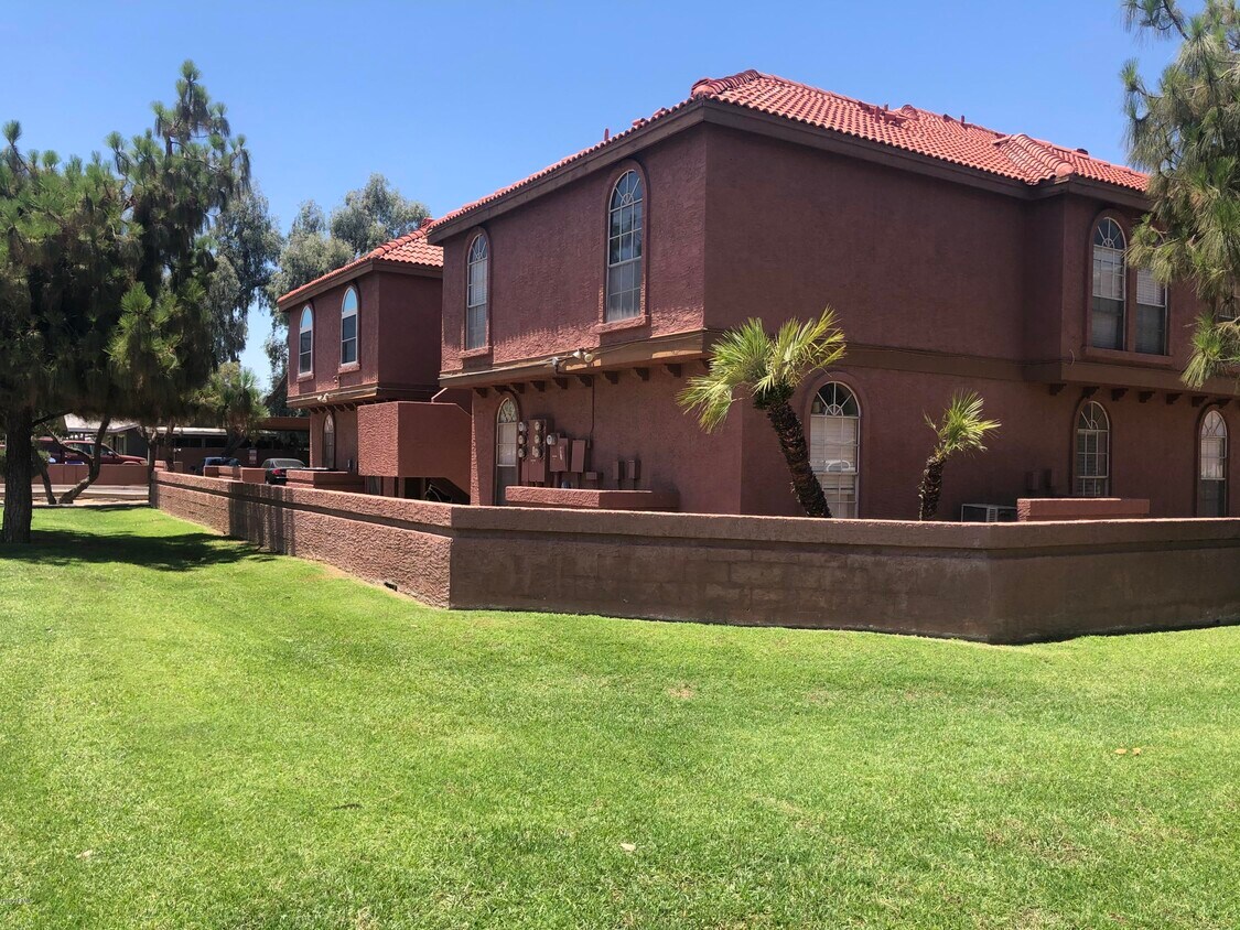 Foto principal - 1402 S Jentilly Ln