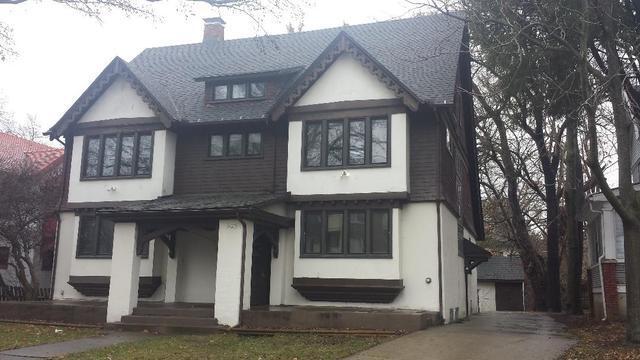Primary Photo - 803 W Oregon St