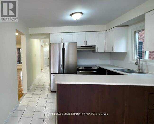 Photo du bâtiment - 136 Woodcroft Ln