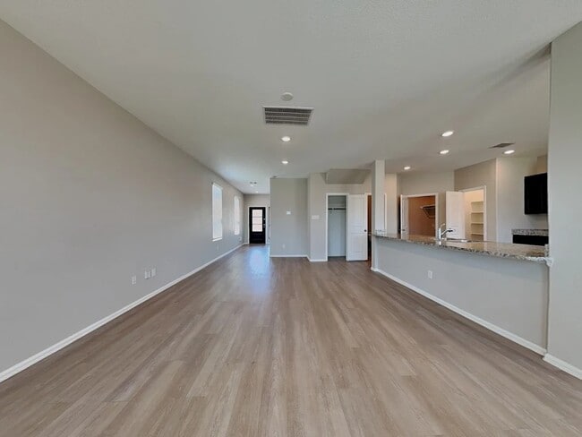 Building Photo - 18717 Charter Elm Dr