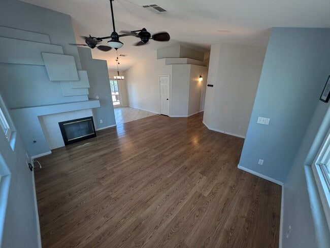 Building Photo - 4839 Lames Dr