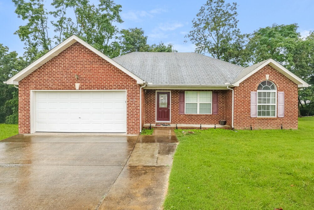 Foto principal - 519 Sanders Dr