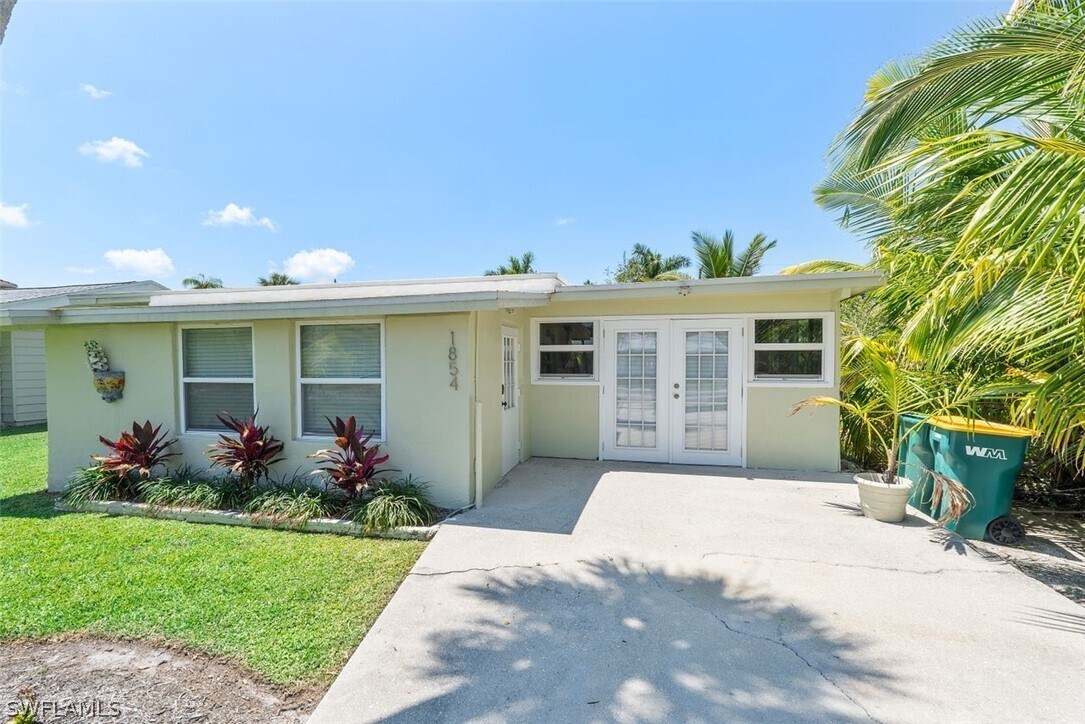 Foto principal - 1854 Danford St